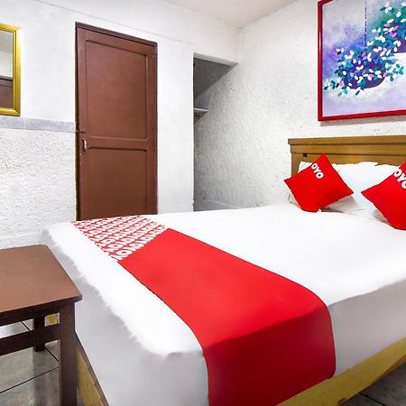 Oyo Hotel Brazil,Guadalajara,Estadio Jalisco Экстерьер фото