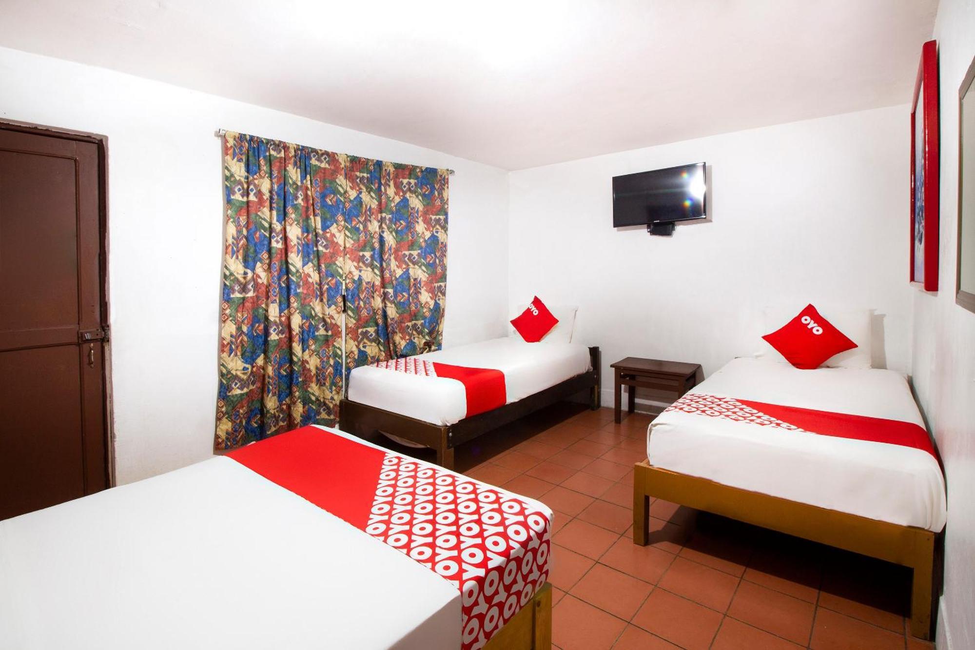 Oyo Hotel Brazil,Guadalajara,Estadio Jalisco Экстерьер фото